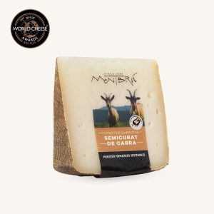 Montbrú Artisan semi-cured Garrotxa goat´s cheese, wedge 180 gr A